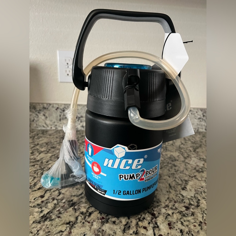 PUMP 2 POUR hydration system 1/2 gallon hot/cold NOS new in box